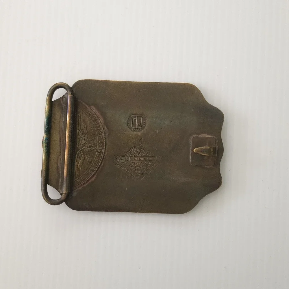 Southern Comfort Under You Belt Buckle Solid Brass Made In England Great Vintage